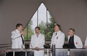 galerija-razstava-triga-50let_32